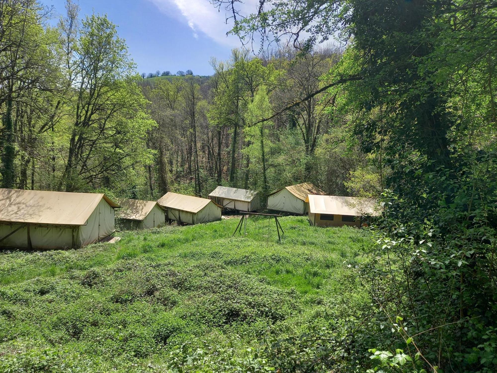 Luxury tent Terre Rouge *